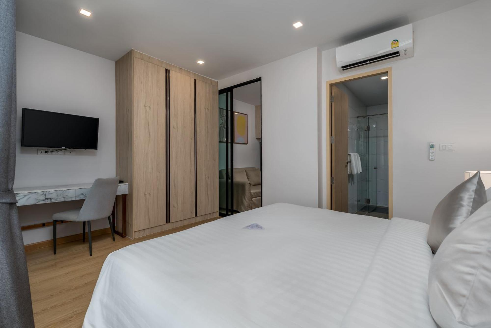 The Proud Rawai Apartment Room photo